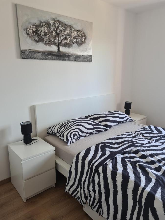 Petrovic Apartment Silo (Krk)