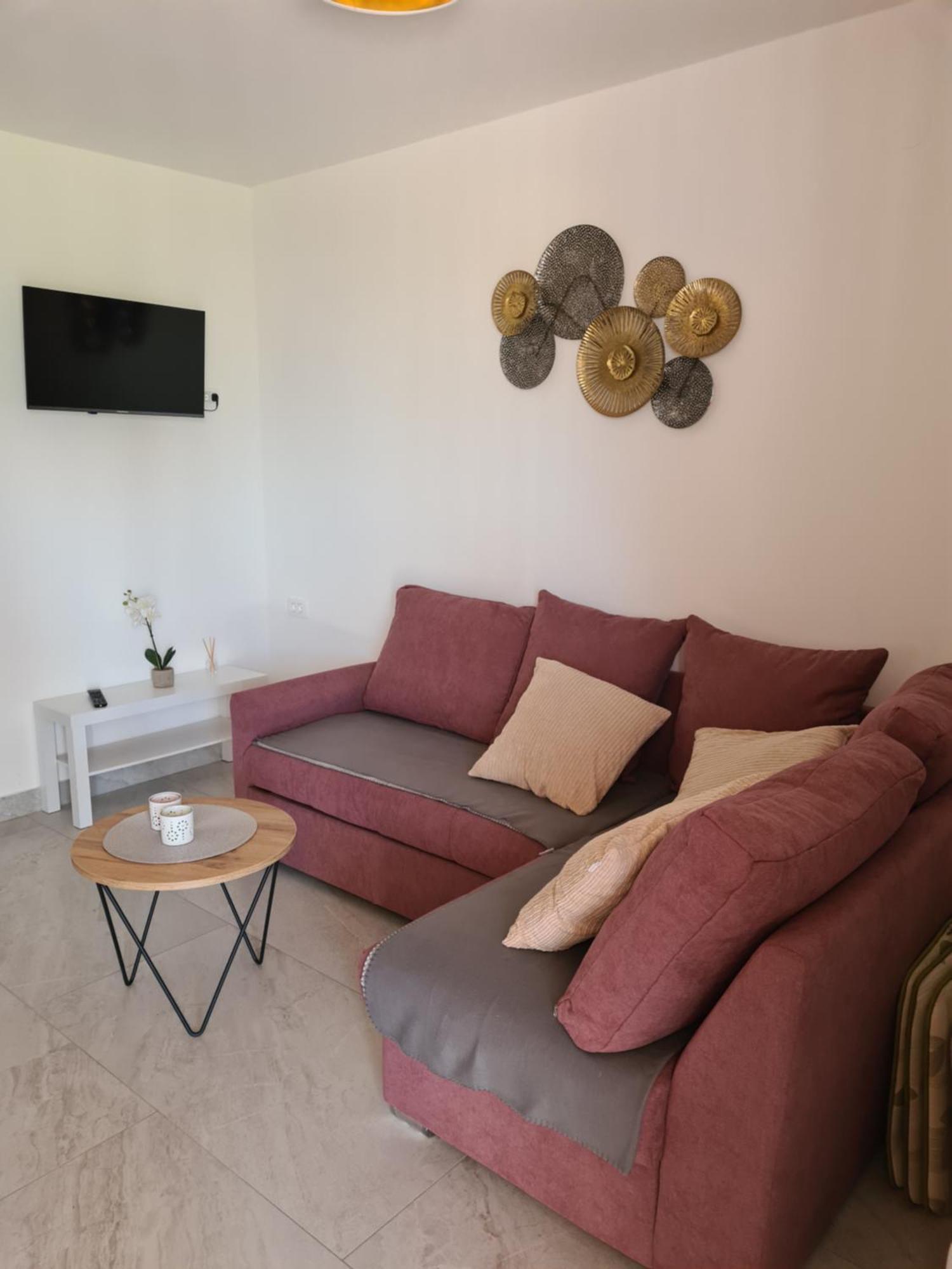 Petrovic Apartment Silo (Krk)